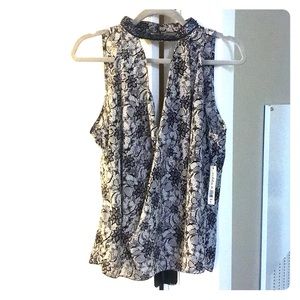 Never worn, robbi & nikki gigi tip